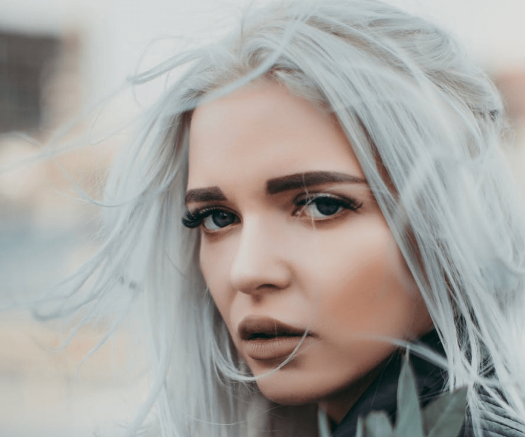 silver hair winter trend verde salon spa virginia beach